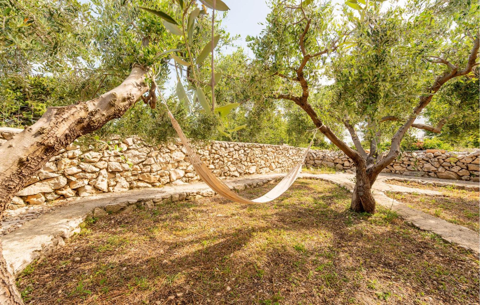 Beautiful Home In Novalja With Wifi Exteriör bild