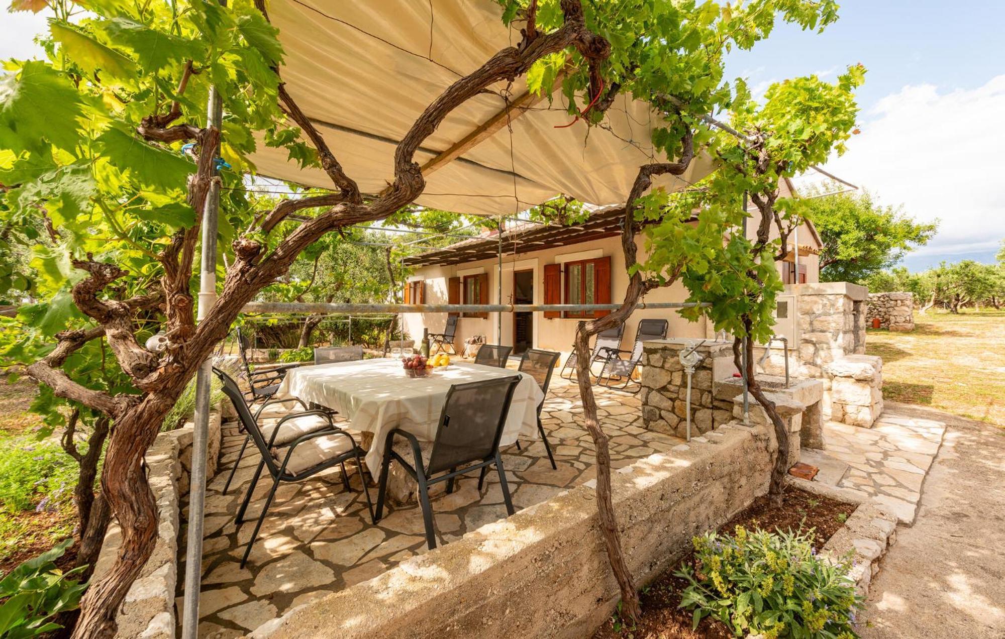 Beautiful Home In Novalja With Wifi Exteriör bild